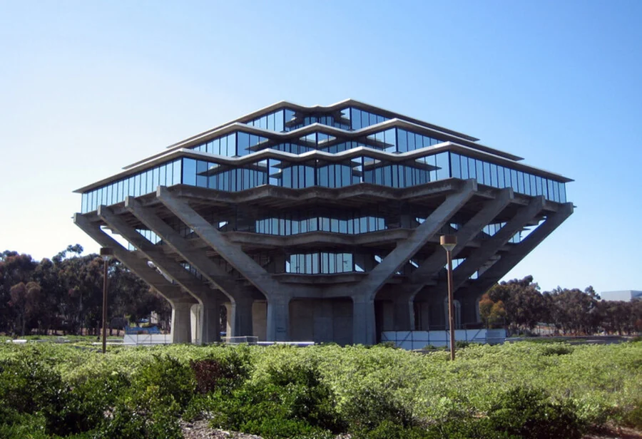 Geisel Library, San Diego, USA (1970)